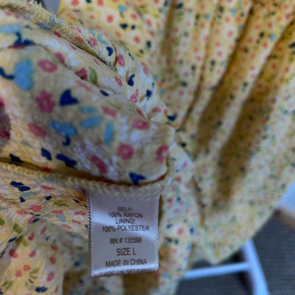 Yellow Floral Dress - Picture 3 of 4